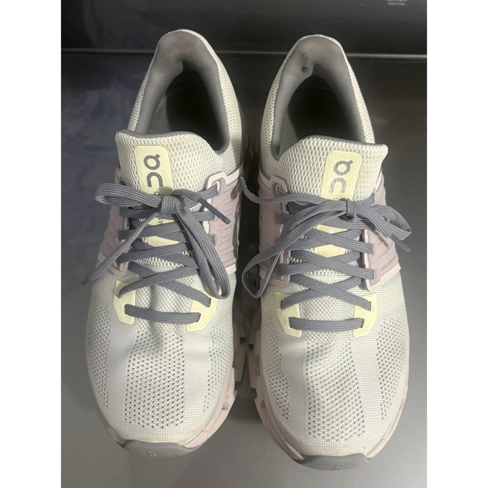 EUC On Cloudswift 3 AD, Ivory/Lily, Womens Running Shoes-US 7 Womens